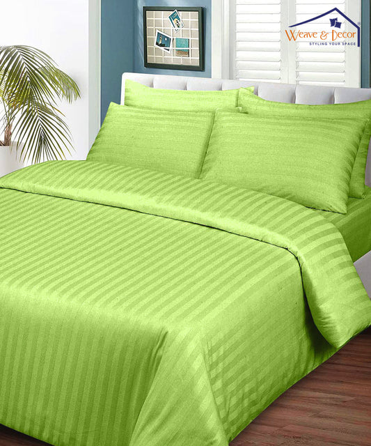 Green Queen Fitted Bedsheet With 2 Pillow Covers