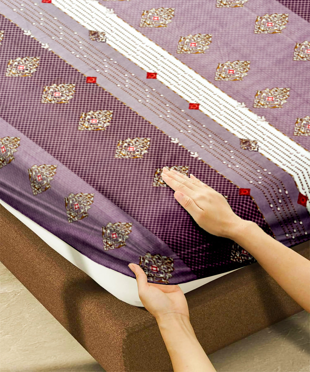 Vintage Plum Harmony Flat Double Bedsheet With 2 Pillow Covers