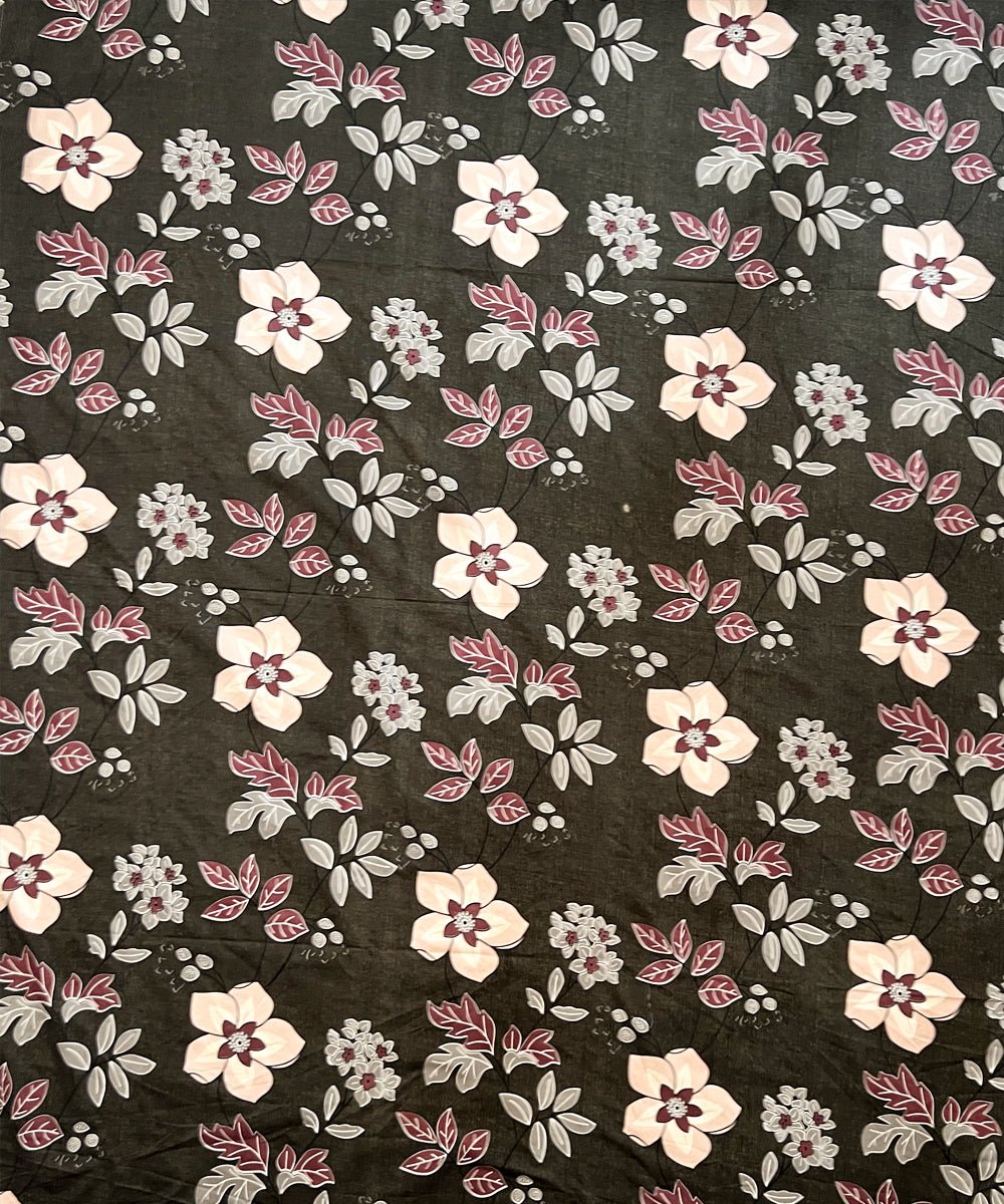 Dusky Bloom Scatter Comforter Set With Bedsheet & Pillow Covers