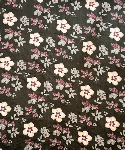 Dusky Bloom Scatter Comforter Set With Bedsheet & Pillow Covers