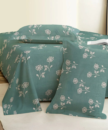 Teal Daisy Charm Flat Bedsheet With Pillow Covers