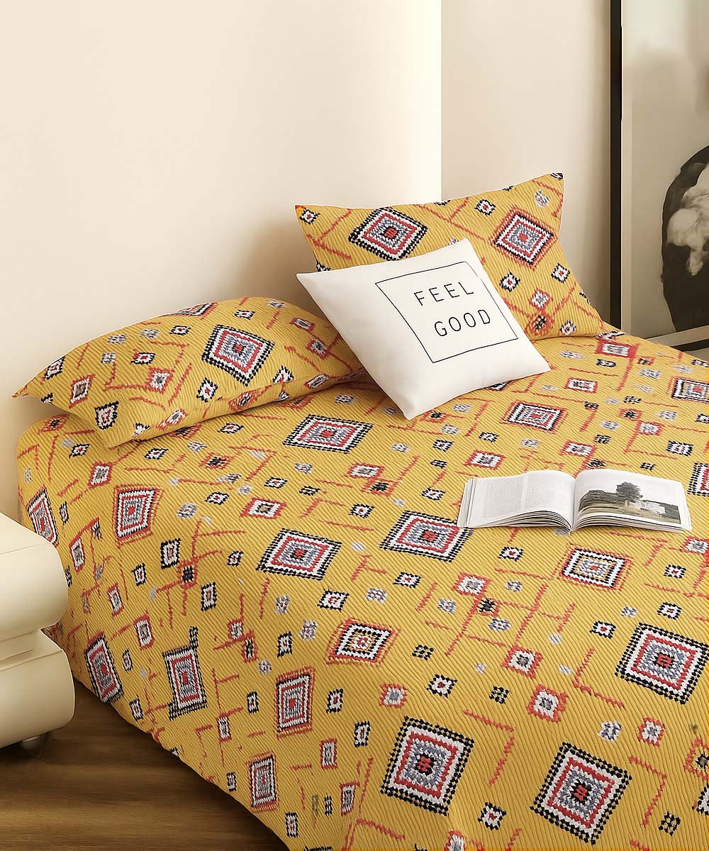 Amber Diamond Glow – 200 GSM Pure Cotton Double Bedsheet with Pillow Covers | 90x100 inches