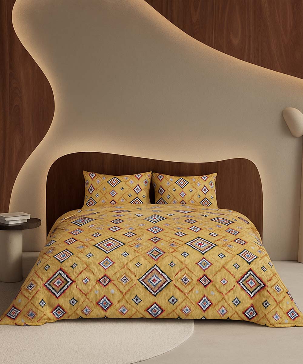 Amber Diamond Glow – 200 GSM Pure Cotton Double Bedsheet with Pillow Covers | 90x100 inches