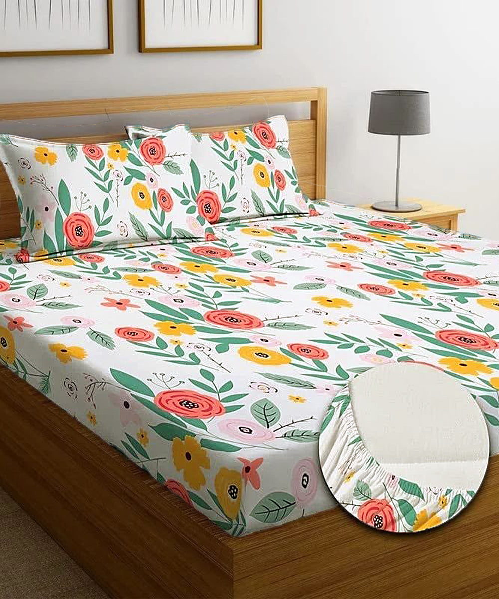Pocket Full of Roses Fitted Bedsheet With Pillow Cover