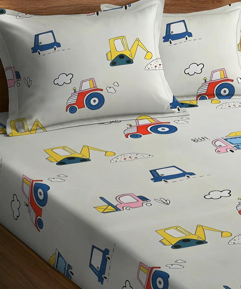 Wheels on the Go Kids Flat Bedsheet With Pillow Covers