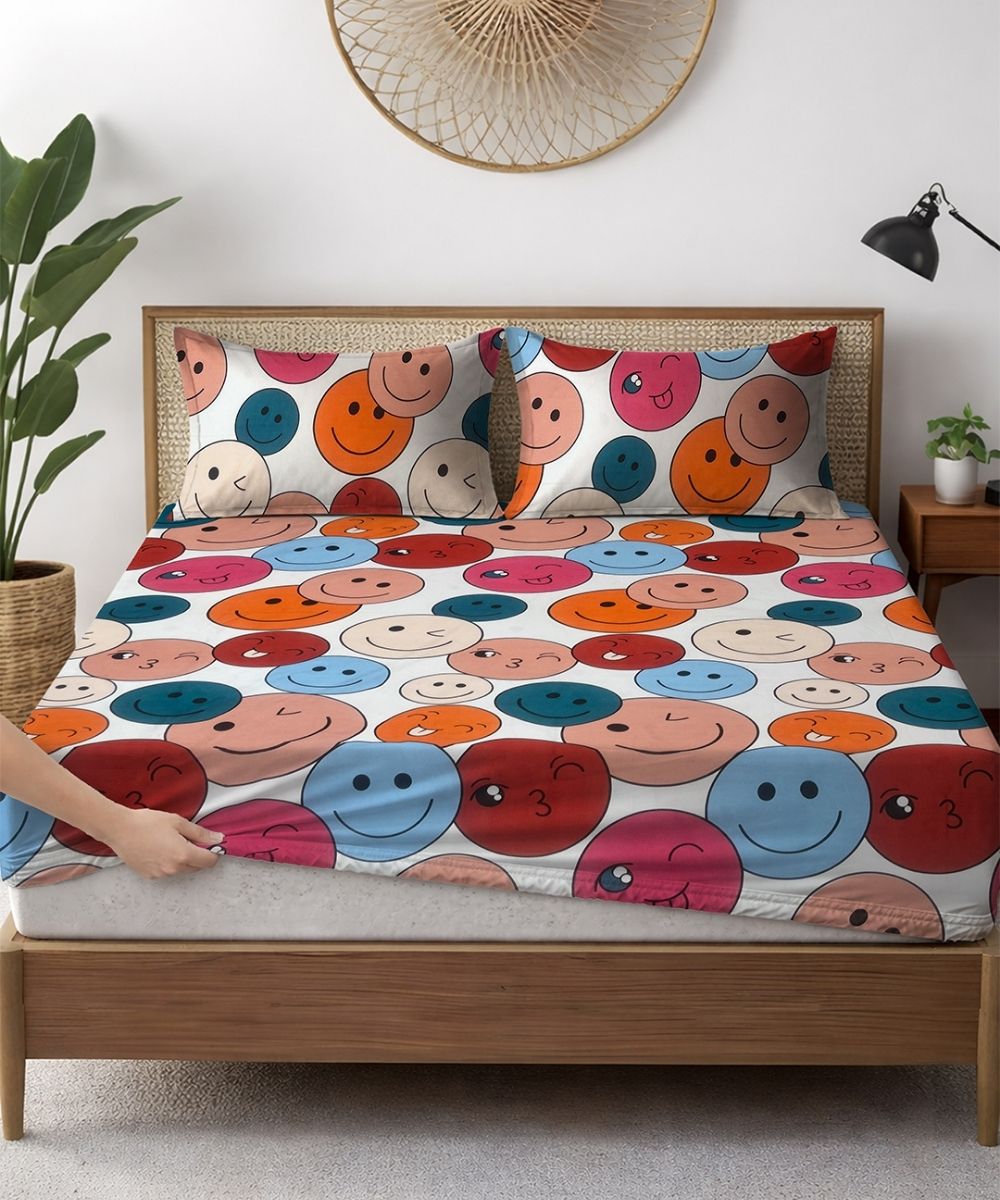 Cute Smiley Kids Bedsheet With Pillow Covers