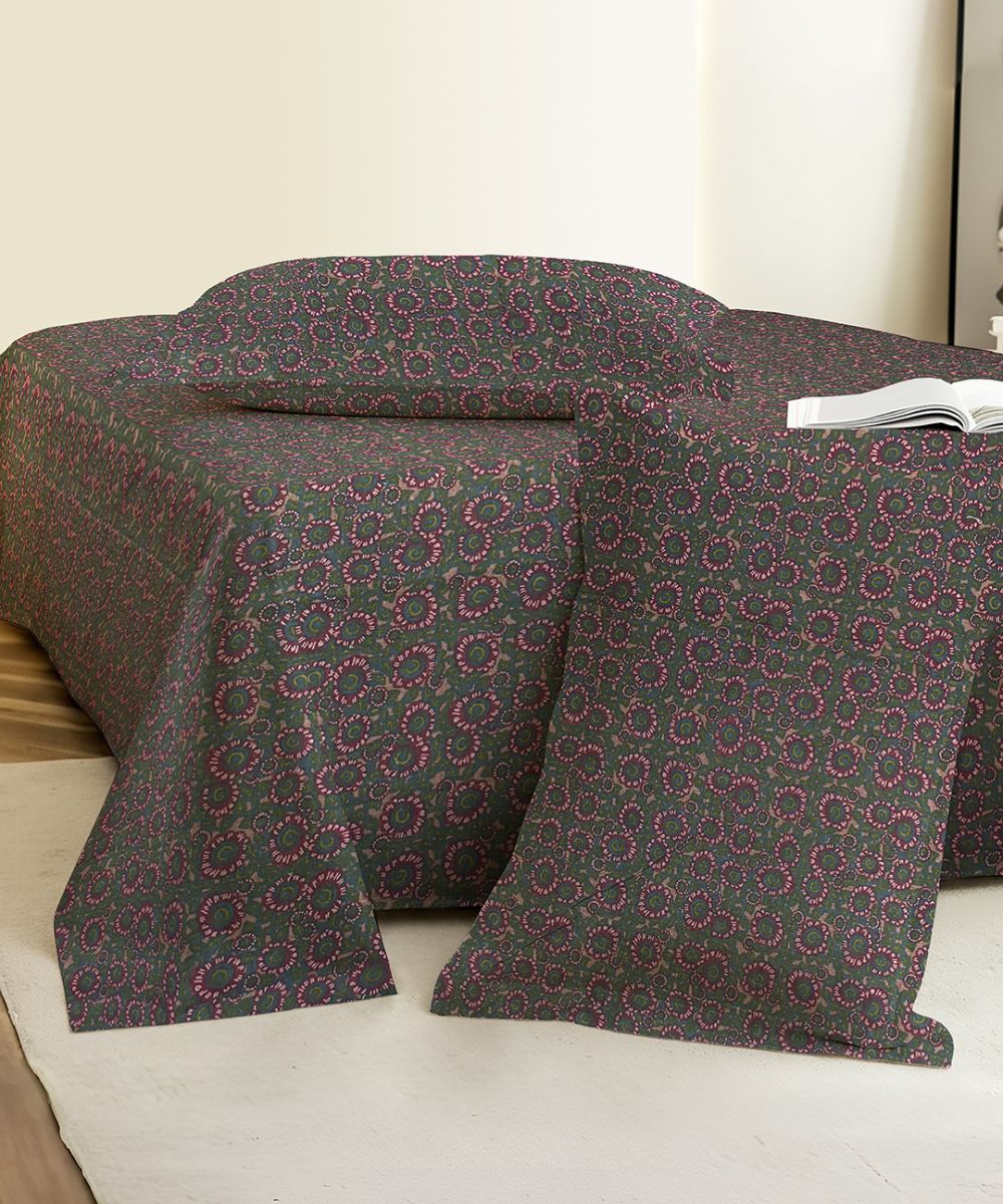 Dark Olive Paisley Elegance Cotton Double Bedsheet with Pillow Covers