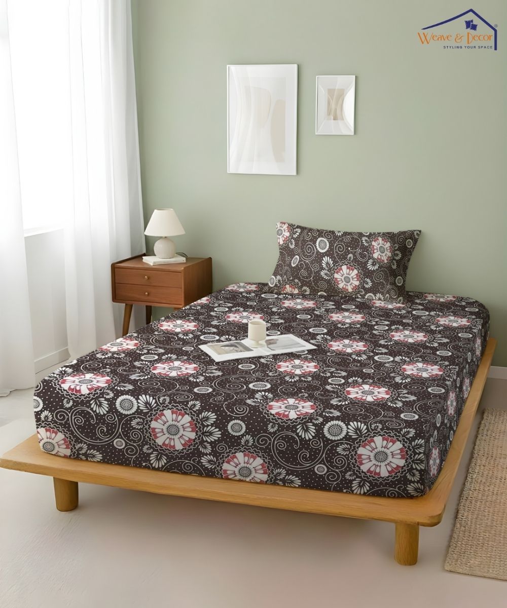Midnight Floral Swirl – 130 GSM Cotton Fitted Bedsheet With Pillow Cover