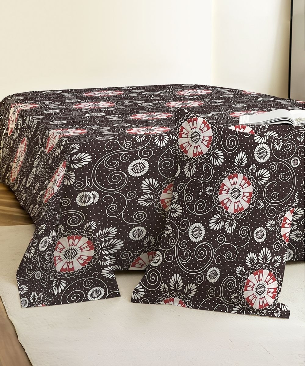 Midnight Floral Swirl  – 130 GSM Cotton Single Bedsheet With Pillow Cover |90x60 inches