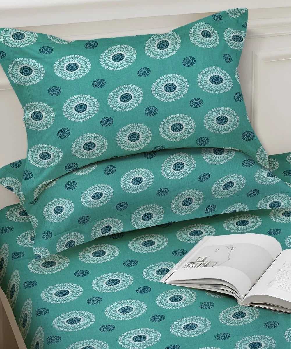 Mint Paisley Elegance Cotton Double Bedsheet with Pillow Covers
