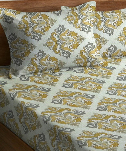 Regal Charm King Size Bedsheet With 2 Pillow Cover