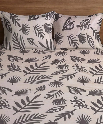 Earthy LeafKing Size Bedsheet With 2 Pillow Cover