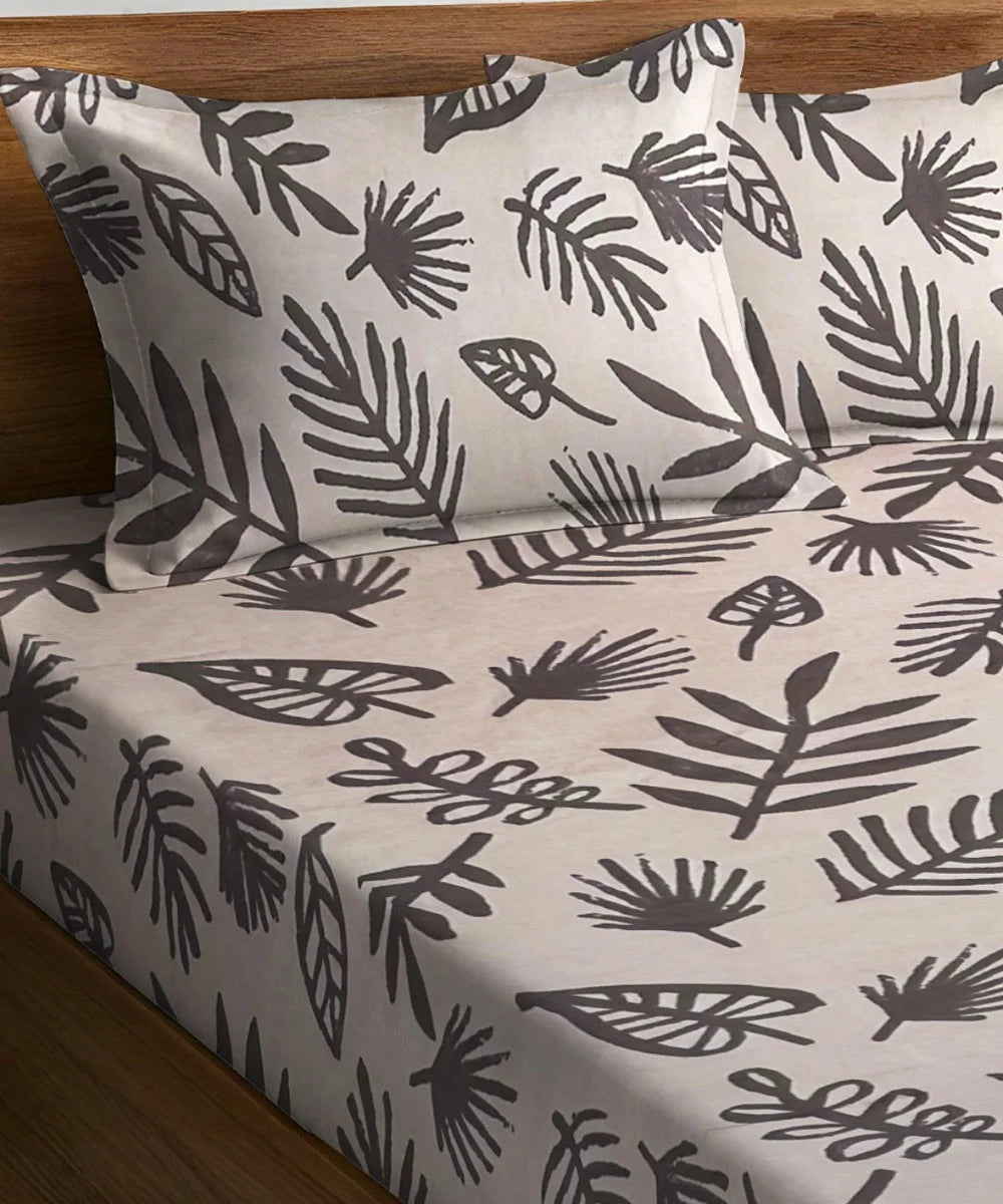 Earthy LeafKing Size Bedsheet With 2 Pillow Cover