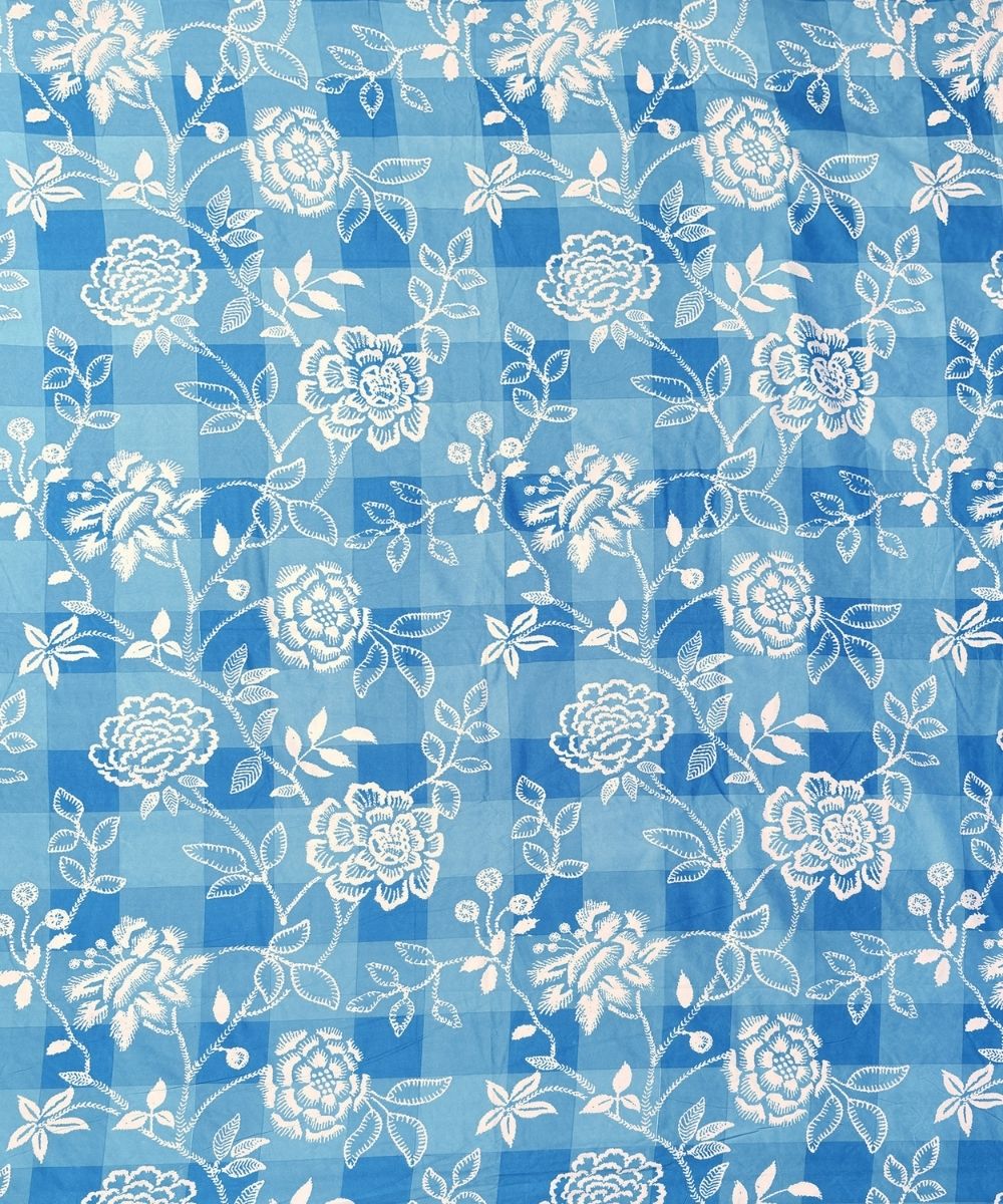 Indigo Garden Bedsheet With Pillow Covers