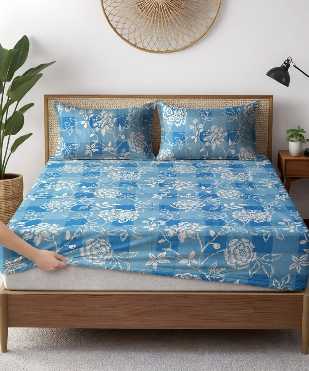 Indigo Garden Bedsheet With Pillow Covers