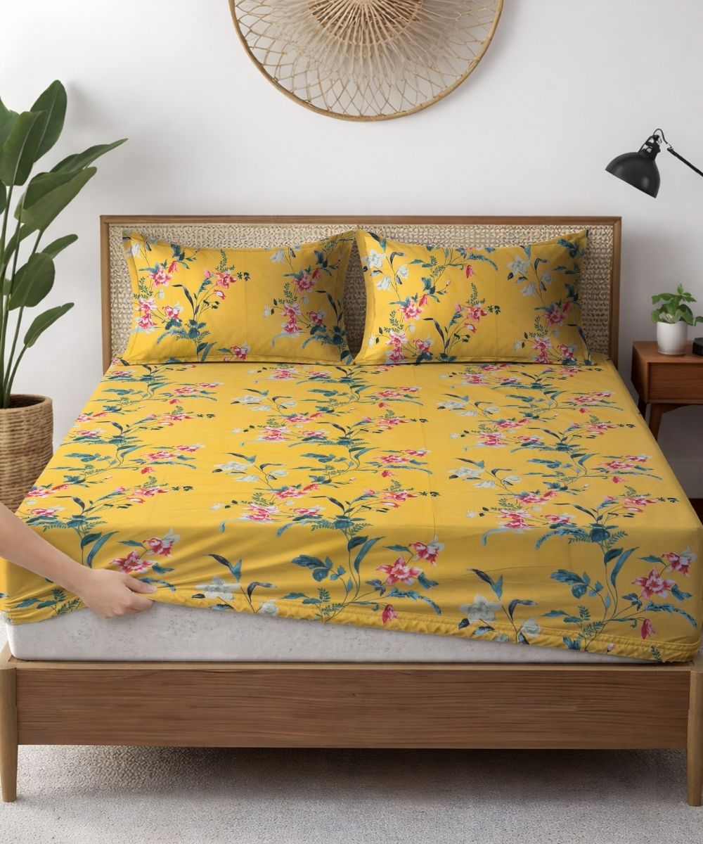 Sunlit Garden Bedsheet With Pillow Covers