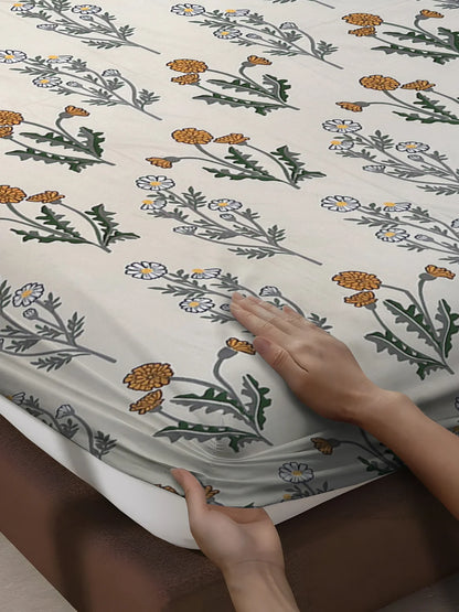 Pretty Floral Fitted Bedsheet With Pillow Cover