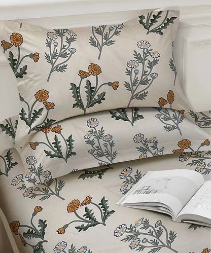 Pretty Floral Fitted Bedsheet With Pillow Cover