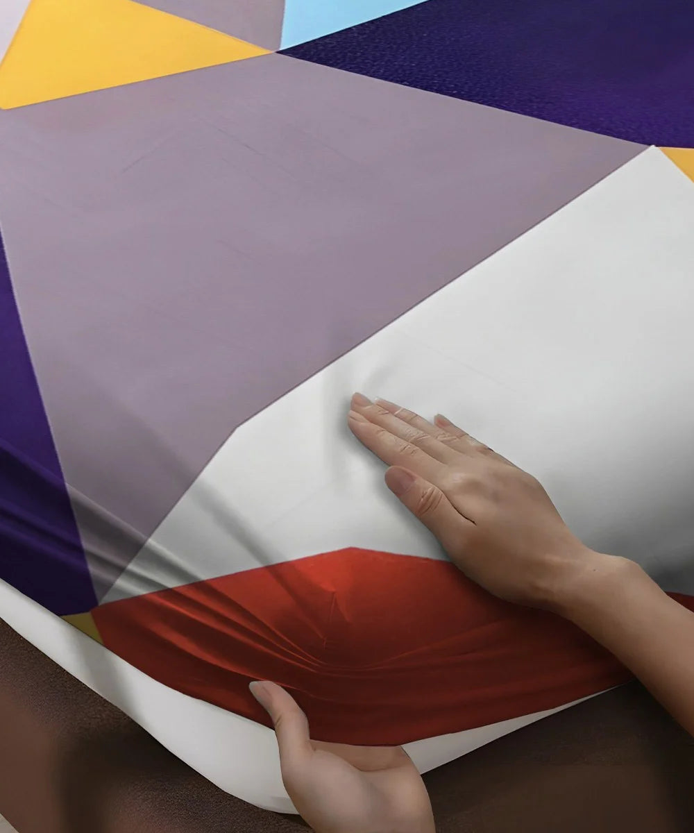 Multicolor Super King Fitted Bedsheet With 2 Pillow Covers