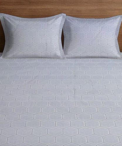 Light Grey Geometric Flat Double Bedsheet With 2 Pillow Covers