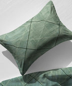 Lines King Size Bedsheet With 2 Pillow Cover