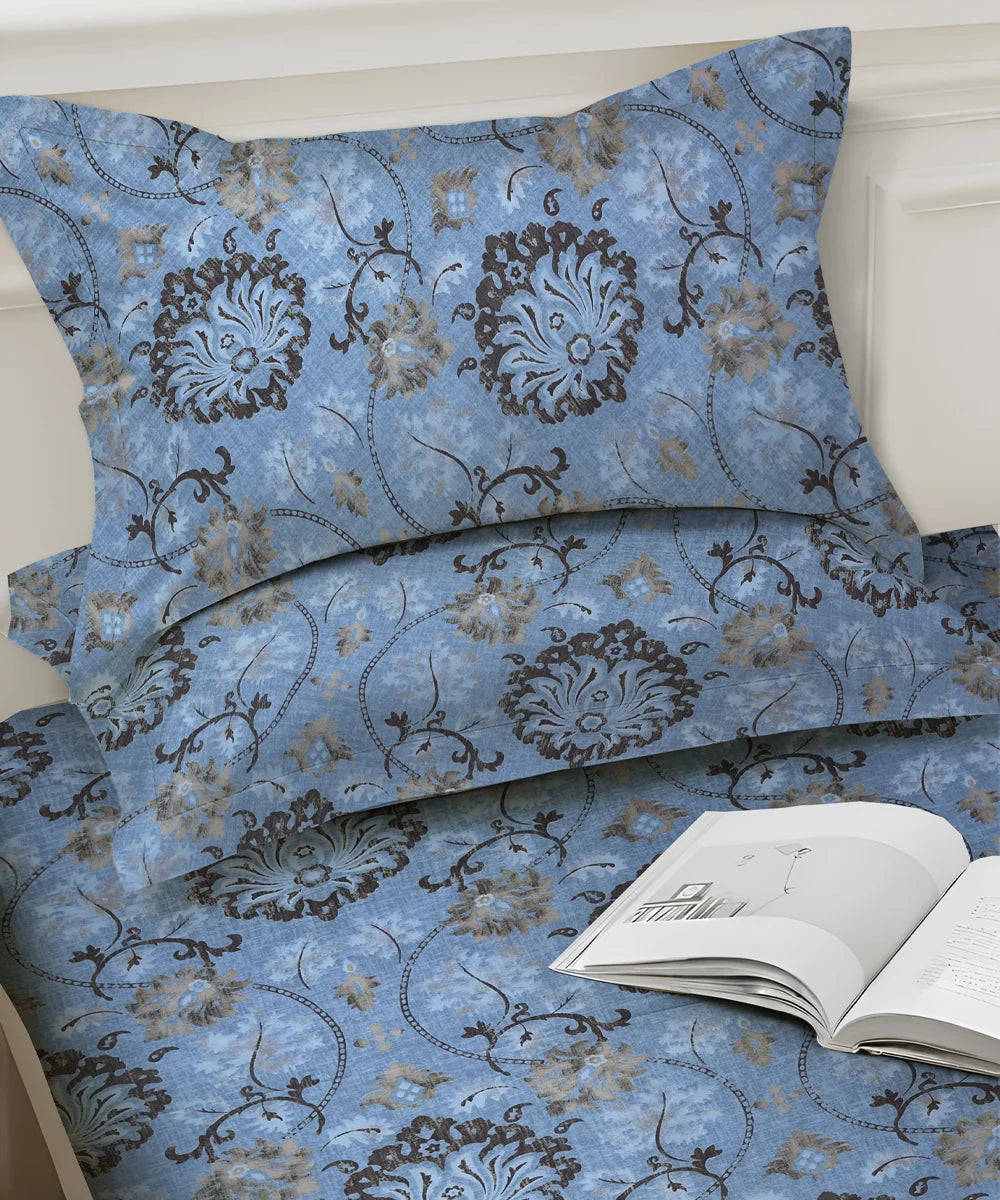Ethnic Print Bedsheet With Pillow Covers