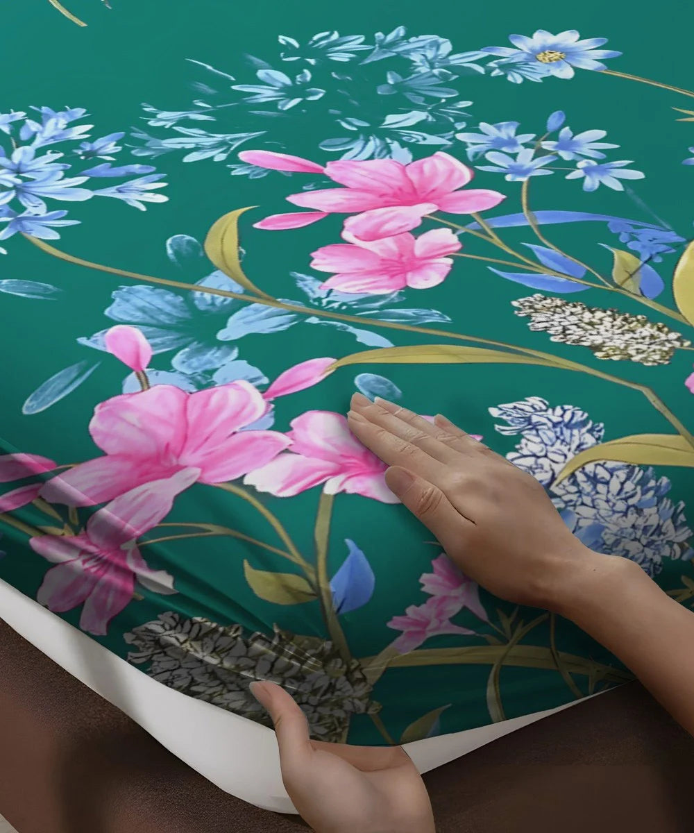 Ever Green Floral Charm King Size Bedsheet With 2 Pillow Cover