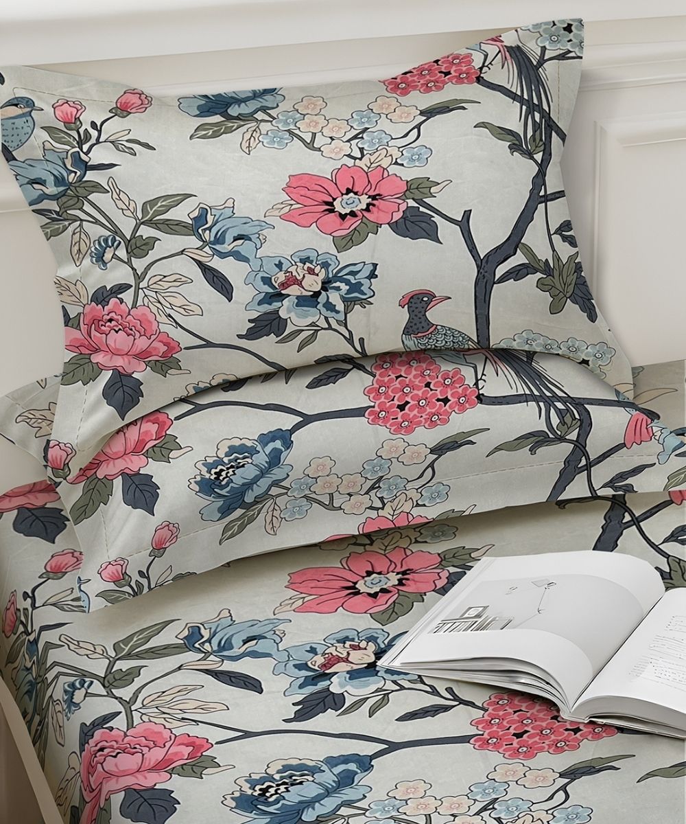 Orchard Elegance Bedsheet With Pillow Covers