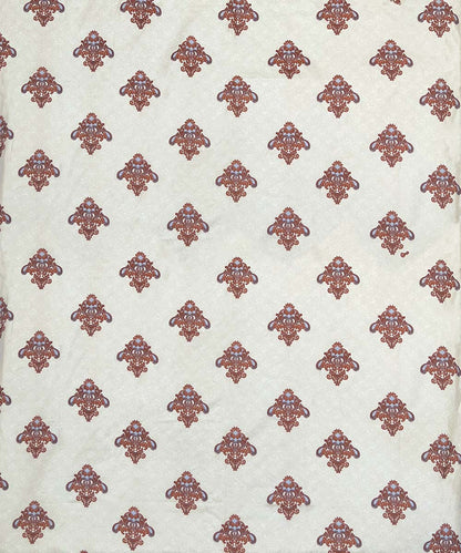 
Ivory Royal Charm Bedsheet With Pillow Covers