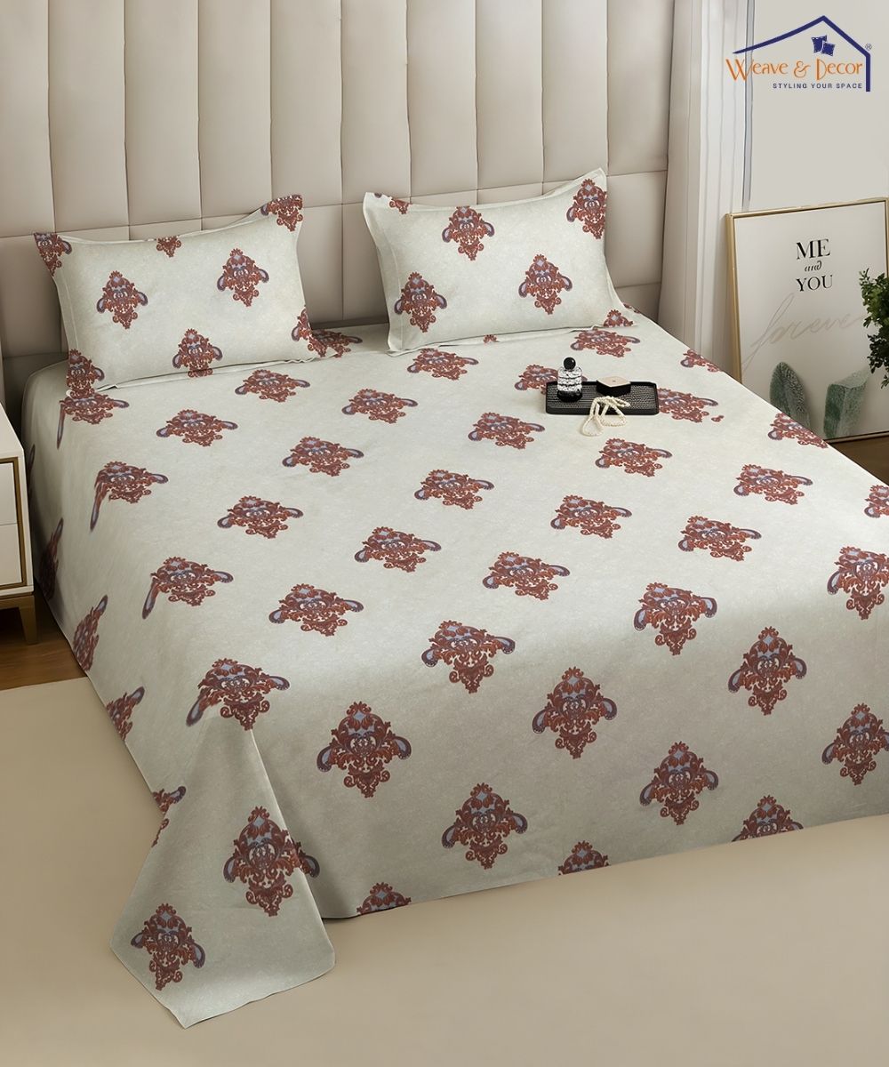 Ivory Royal Charm Bedsheet With Pillow Covers