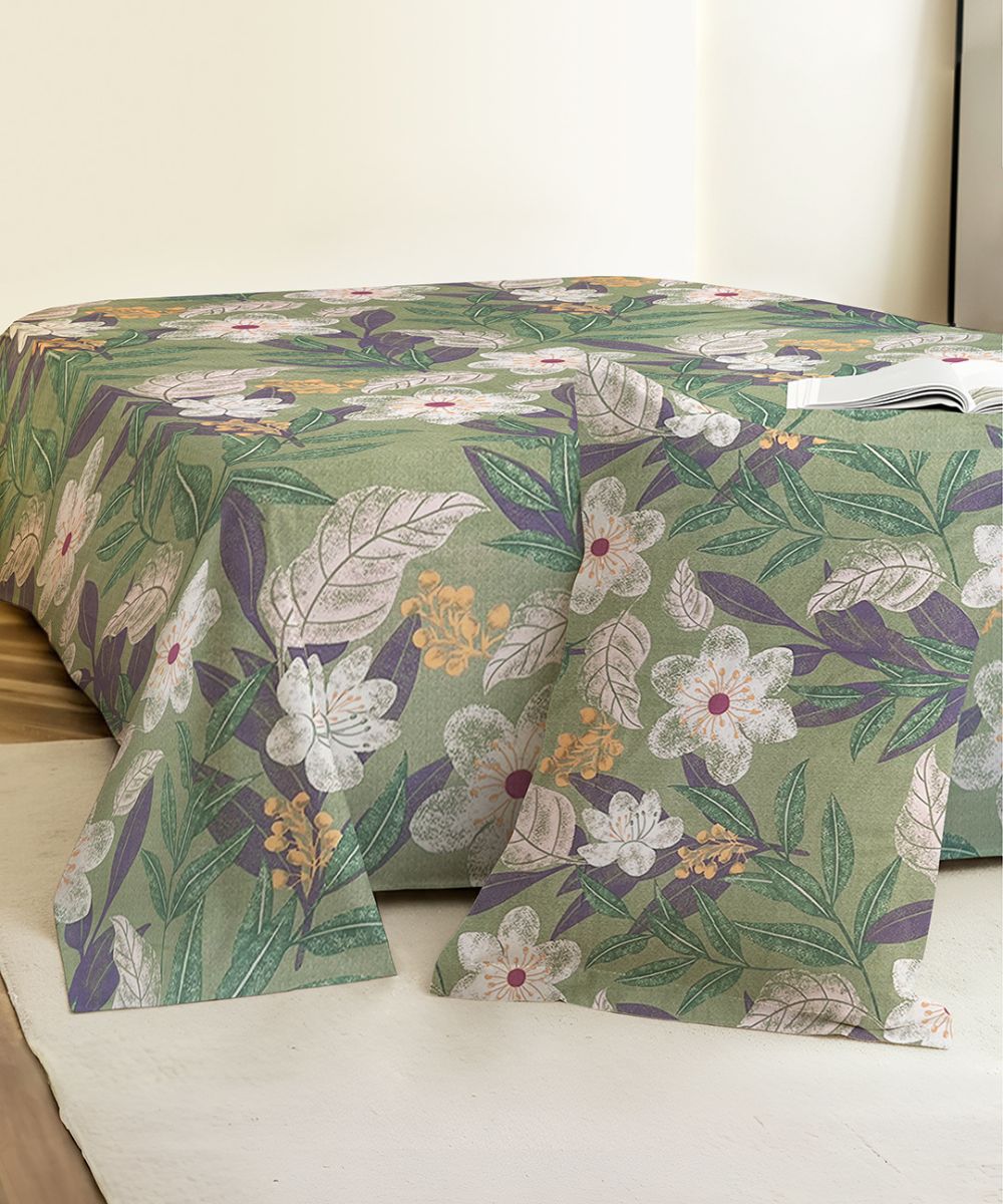 Garden Whisper Flat Double Bedsheet With 2 Pillow Covers