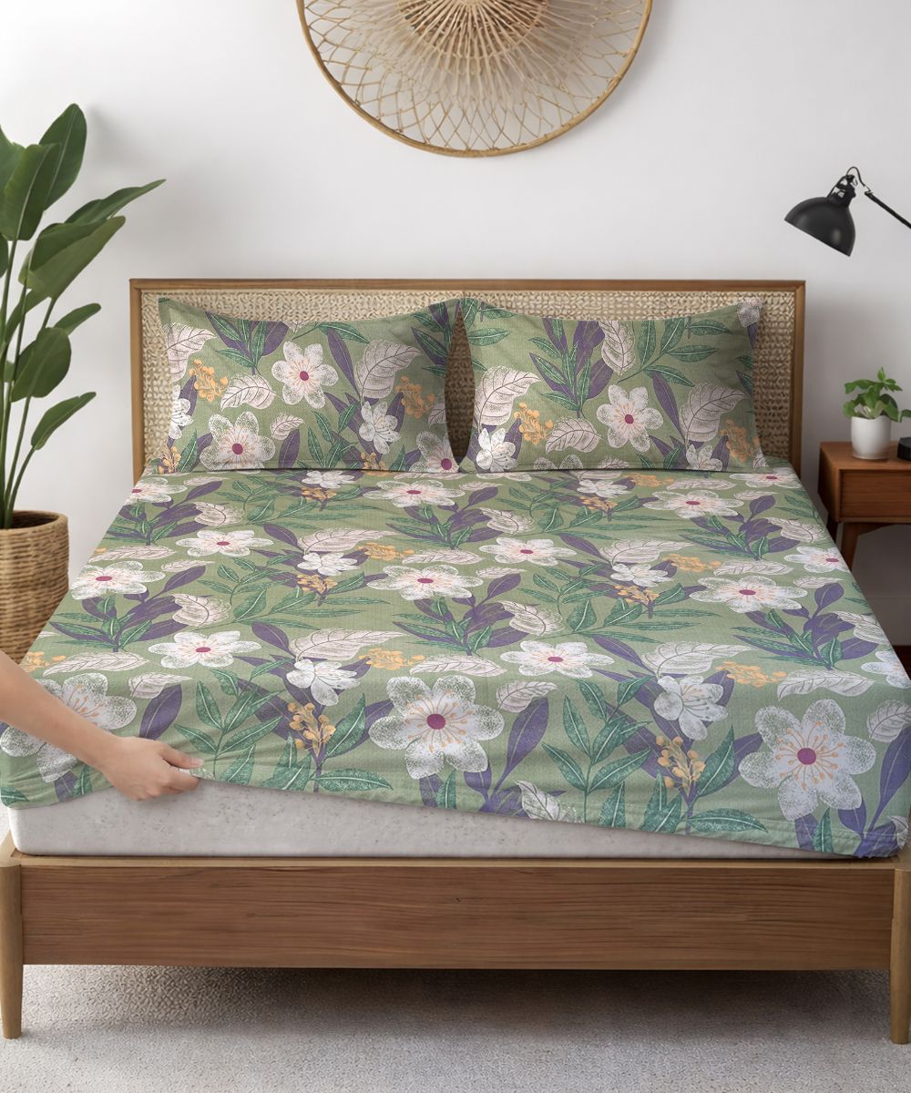 Garden Whisper Flat Double Bedsheet With 2 Pillow Covers
