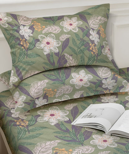 Garden Whisper Flat Double Bedsheet With 2 Pillow Covers