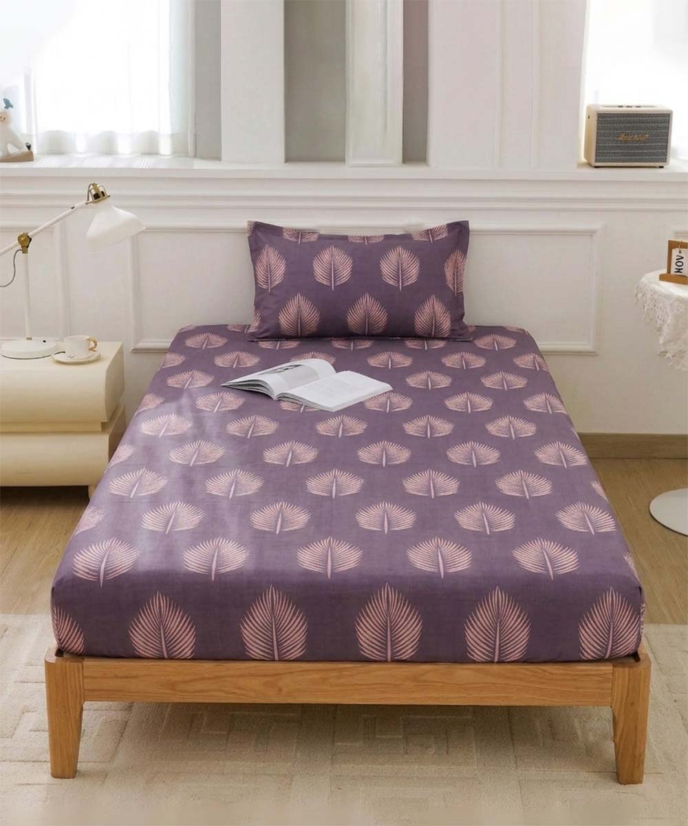 Twilight leaves Single Bedsheet With 1 Pillow Cover
