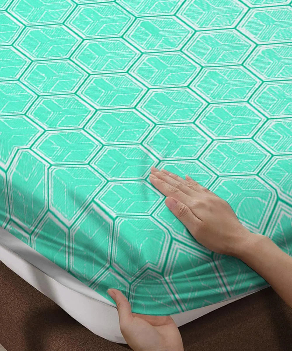 Hexa Bliss King Size Bedsheet With 2 Pillow Cover