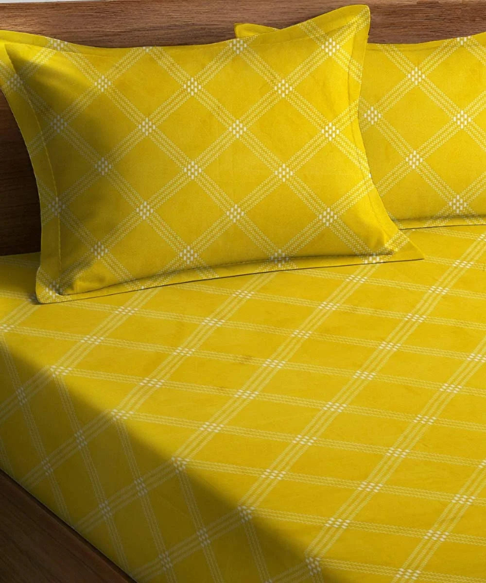 Sunny Checks King Size Bedsheet With 2 Pillow Cover