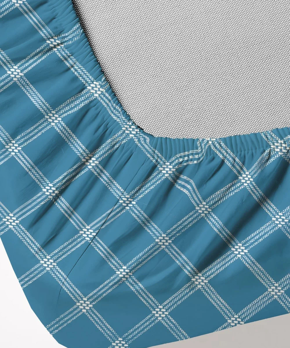 Ocean Check King Size Bedsheet With 2 Pillow Cover