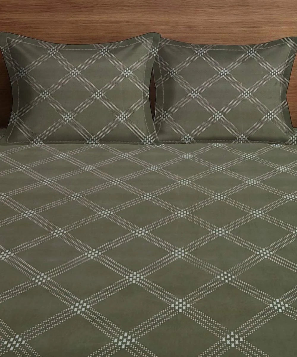 Crossweave Charm King Size Bedsheet With 2 Pillow Cover