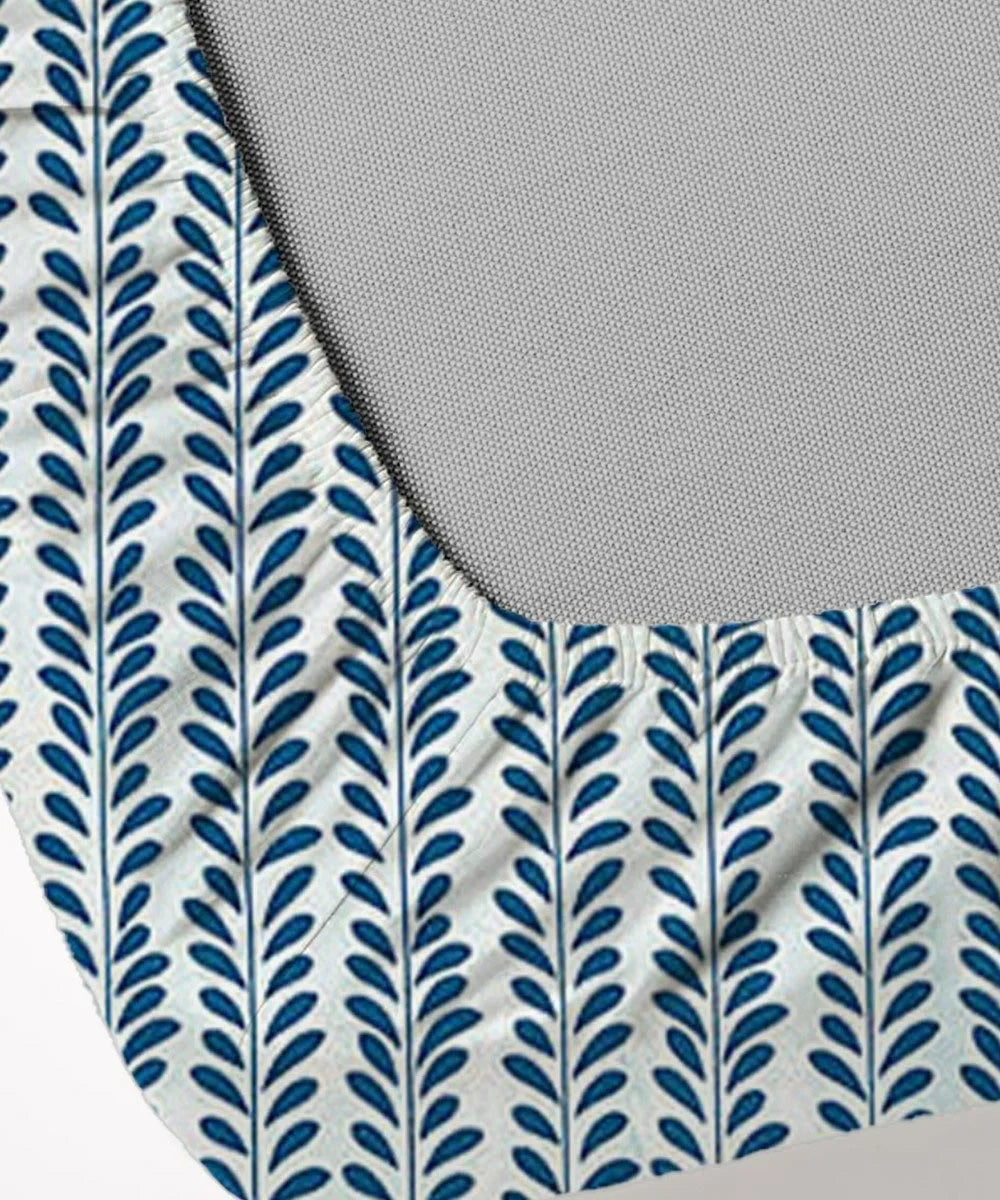 Arctic Grove King Size Bedsheet With 2 Pillow Cover