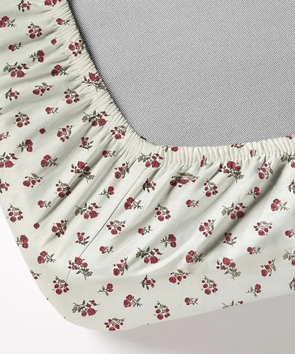 Berry Blush Flat Bedsheet With Pillow Covers