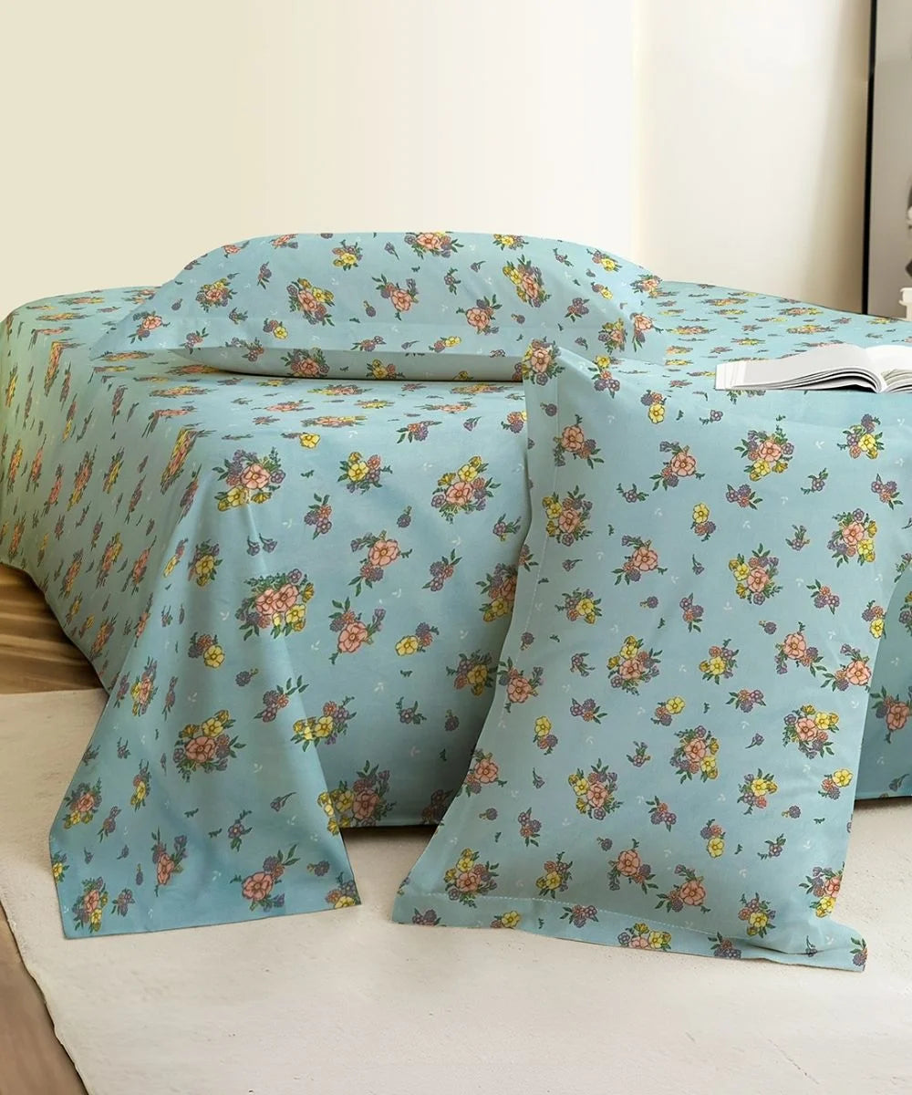 Daisy Sky Flat Bedsheet With Pillow Covers