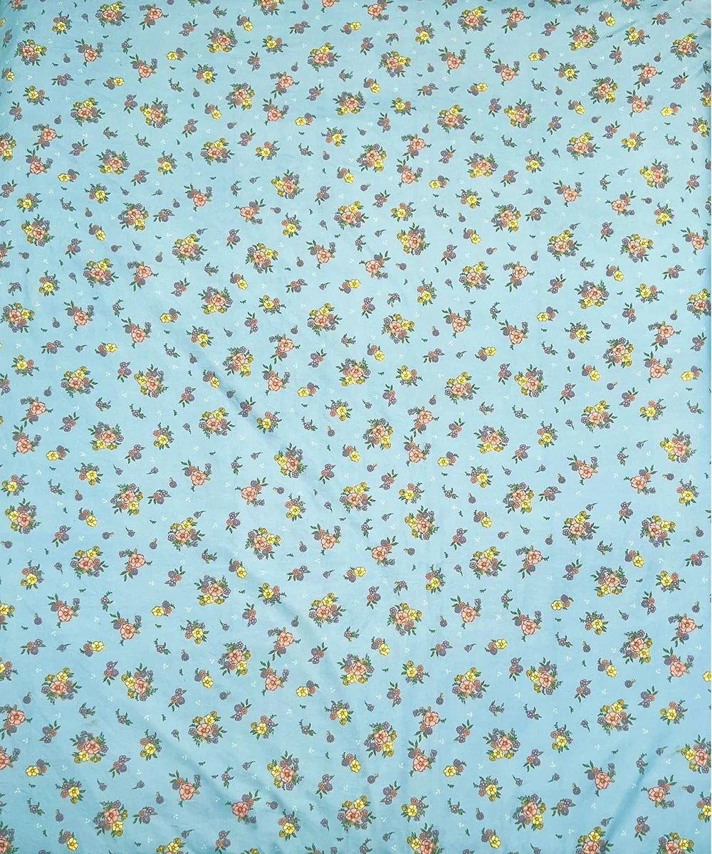 Daisy Sky Flat Bedsheet With Pillow Covers