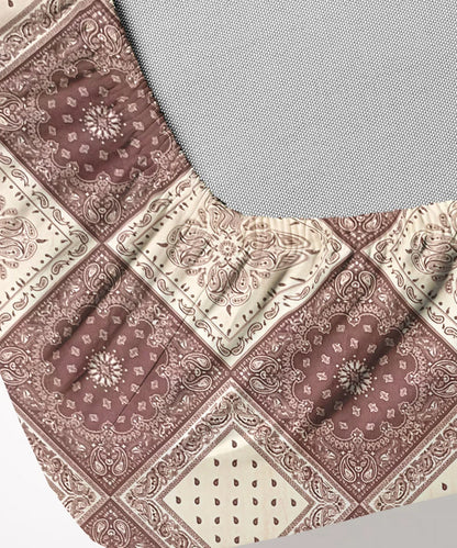 Vintage Elegance King Size Bedsheet With 2 Pillow Cover