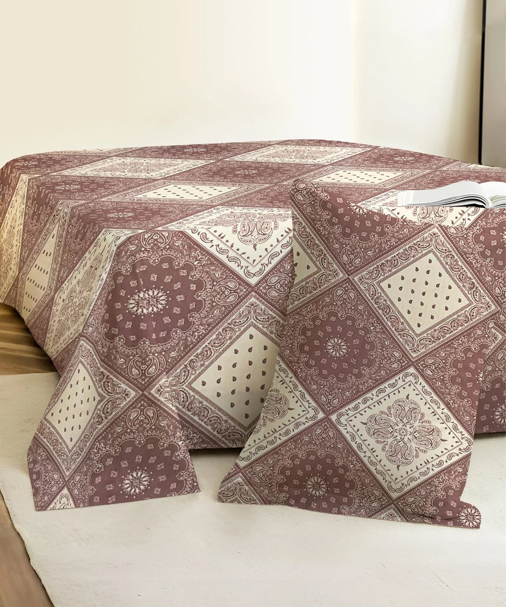 Vintage Elegance King Size Bedsheet With 2 Pillow Cover