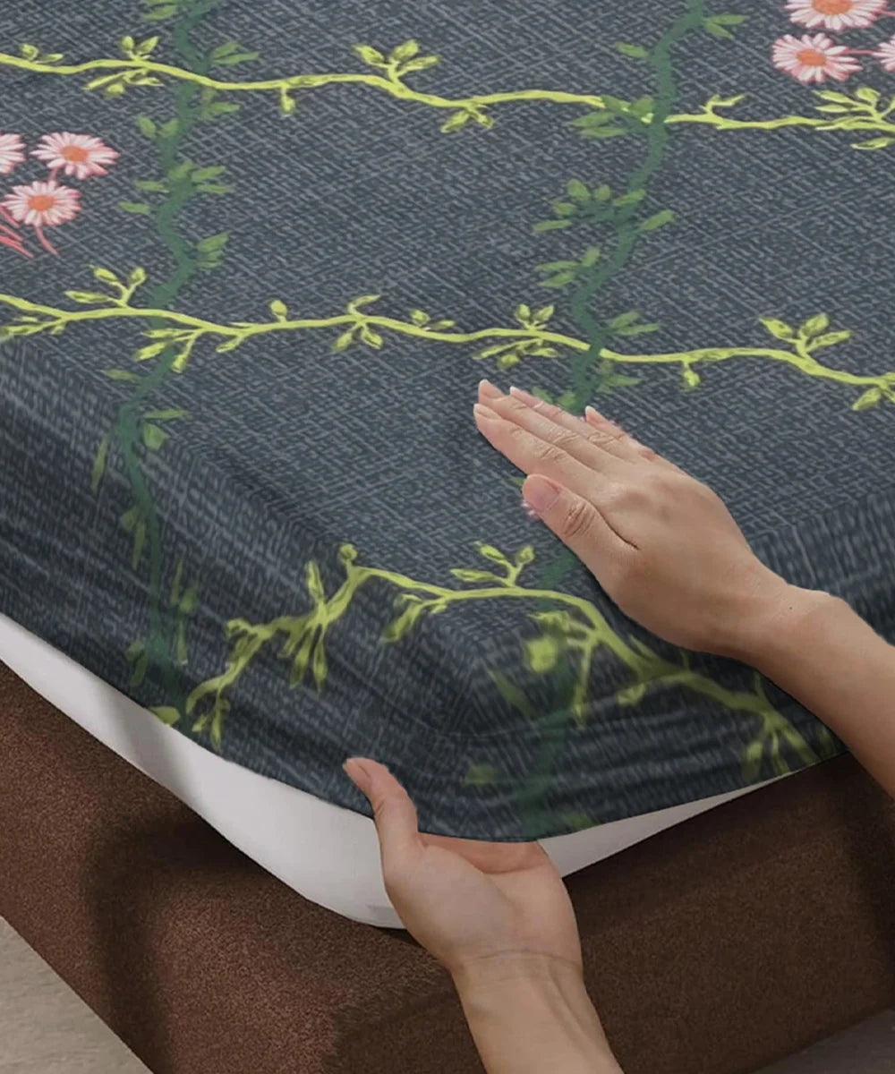 Dusky Petals King Size Bedsheet With 2 Pillow Cover