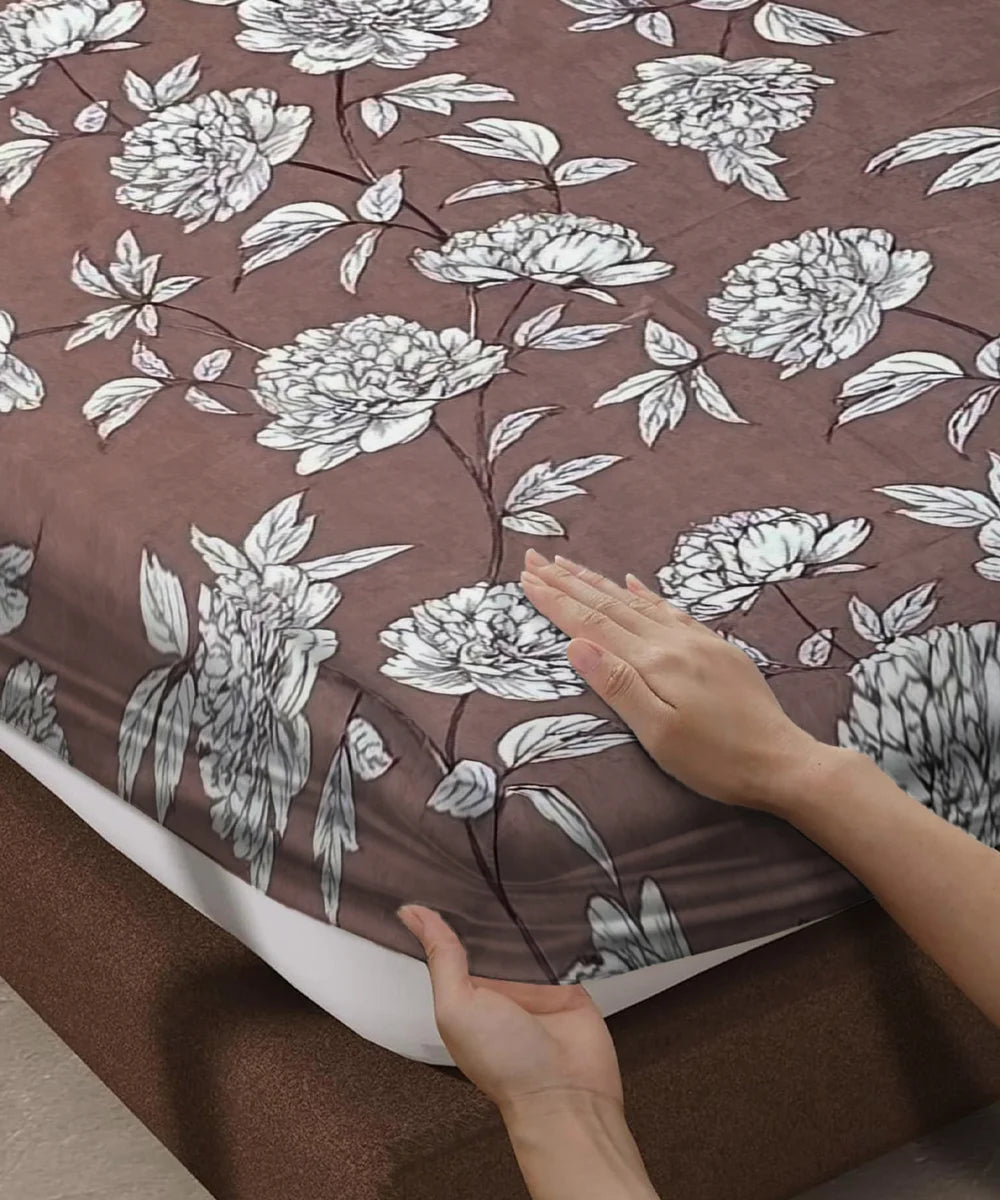 Truffle Florals King Size Bedsheet With 2 Pillow Cover