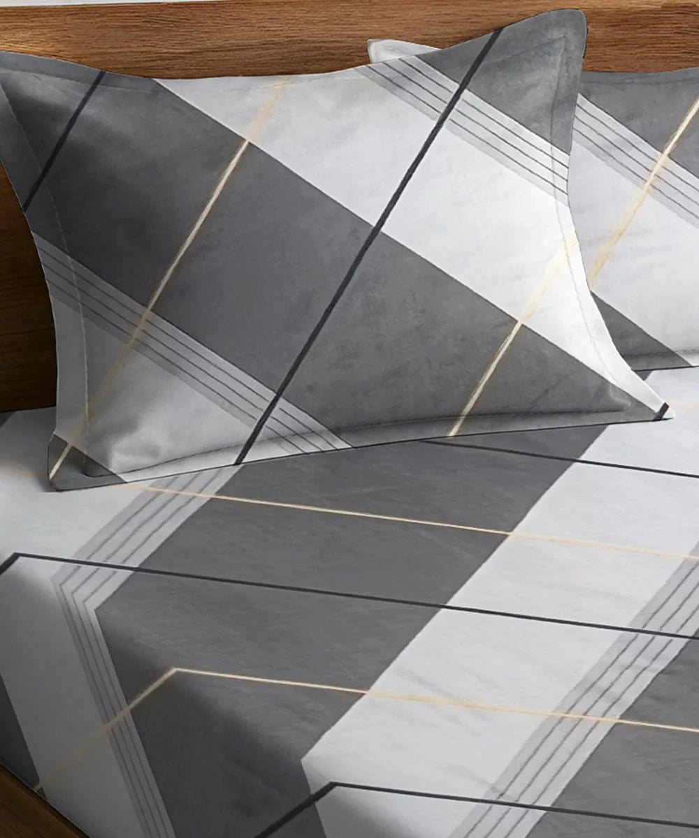 Modern Tempo King Size Bedsheet With 2 Pillow Cover