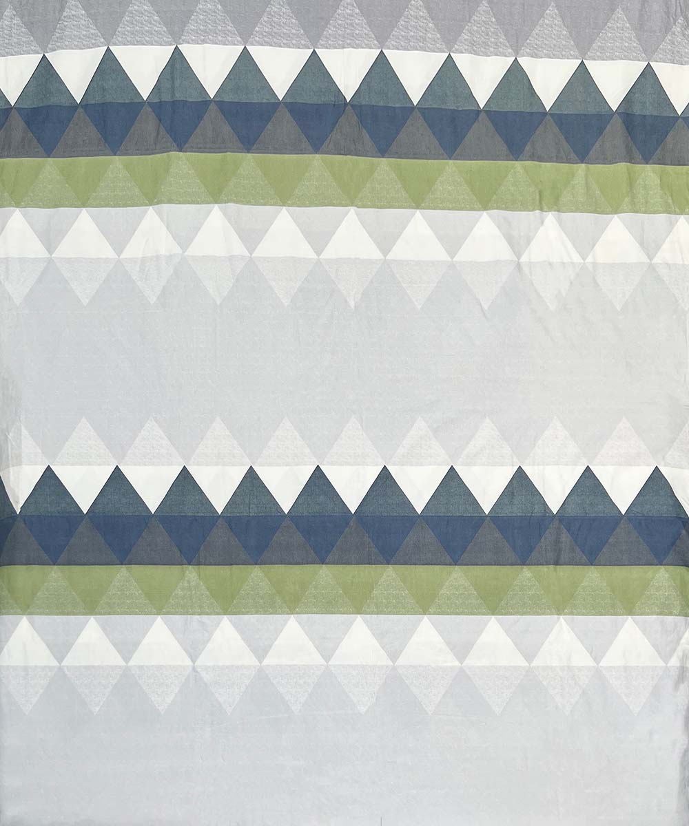 Shades of Multicolour Bedsheet With Pillow Covers