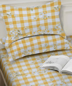 Sunshine DaisyBedsheet With Pillow Covers