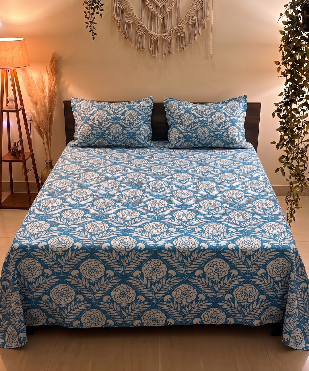 Royal Bloom Stripe Flat Double Bedsheet With 2 Pillow Covers